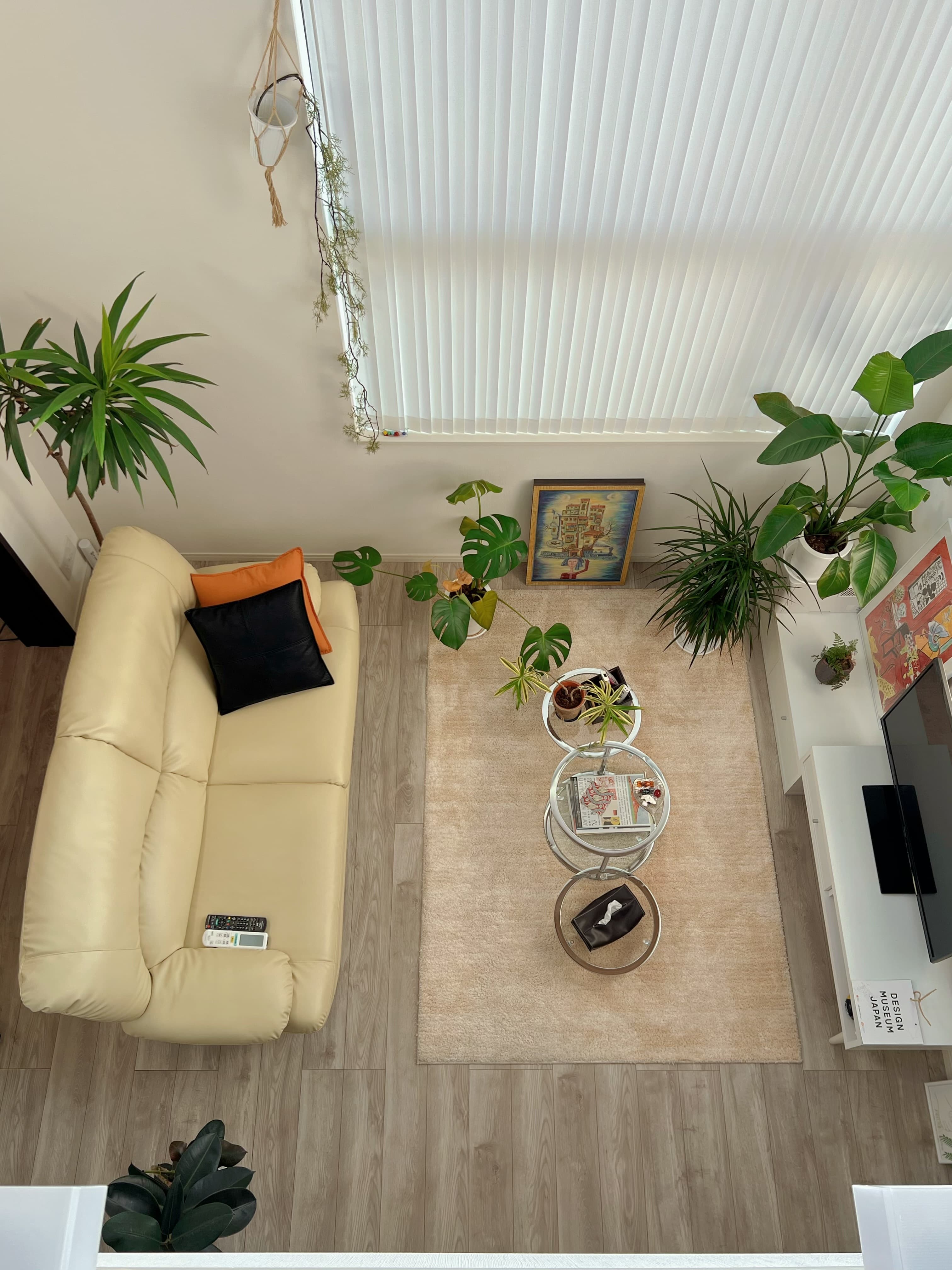 Room 8